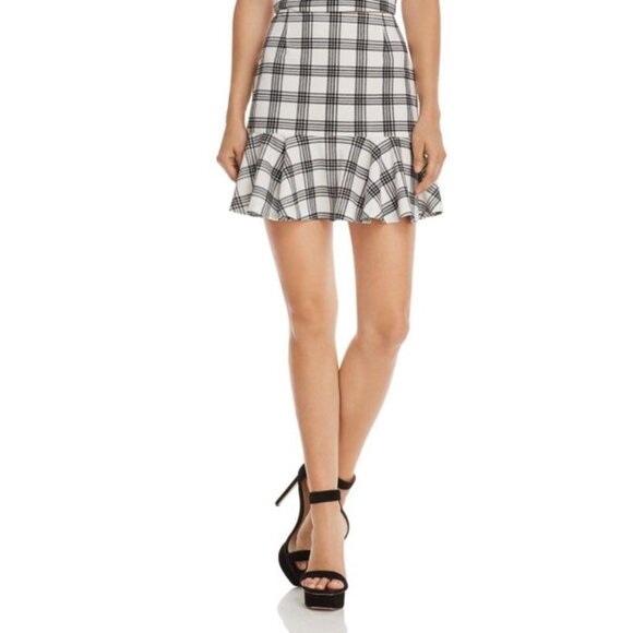 AQUA Plaid Asymmetric Flounce Mini Skirt NWOT - Picture 2 of 3